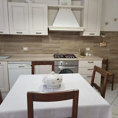 Da Panco E Vera Via Nino Bixio 15 Дом отдыха Порто-Реканати